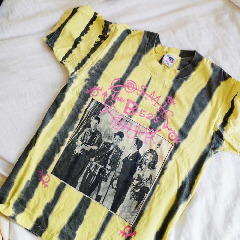 Vintage B52s band shirt